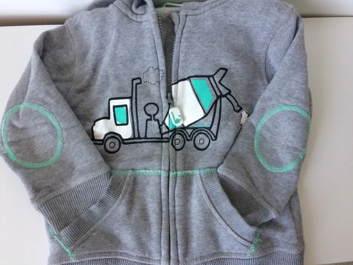 Gilet à capuche / Sweat Vertbaudet