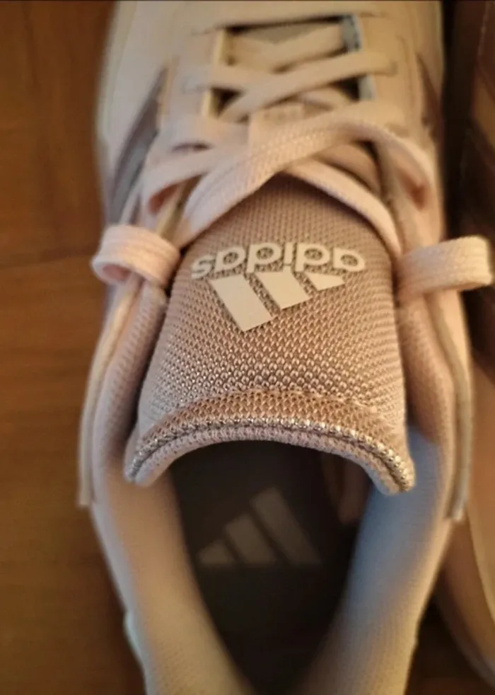 Baskets Adidas originales roses avec bandes lilas - photo numéro 4