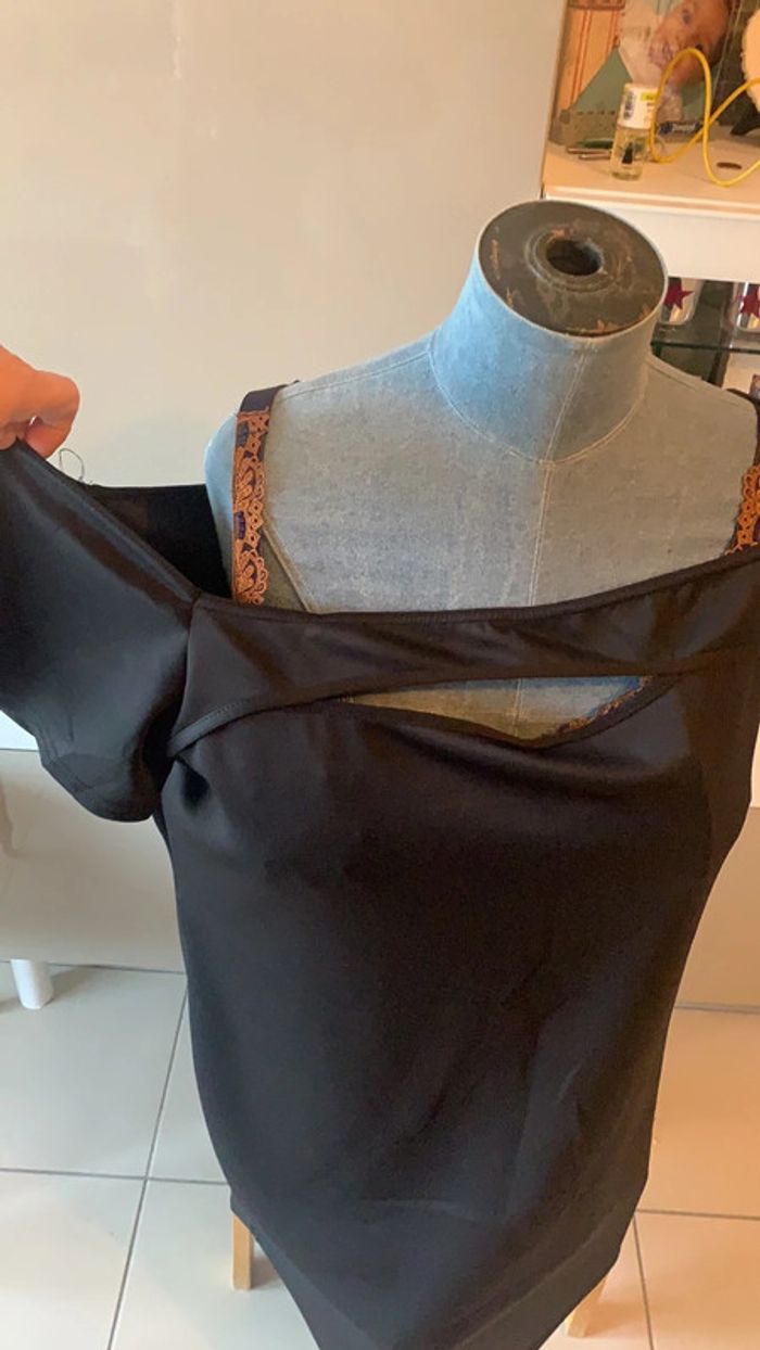 Robe cocktail boohoo taille 52/54 décolleté bardo original et bas en pointe mesure dans descriptif - photo numéro 2