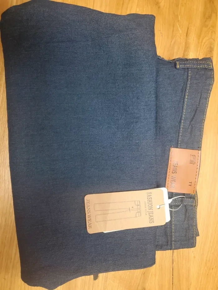 Jeans taille 50 . elastique.