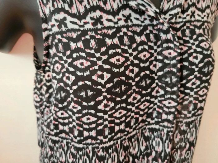 Robe tunique plage Vila Clothes
taille XS 34 chemisier rose noir - photo numéro 4