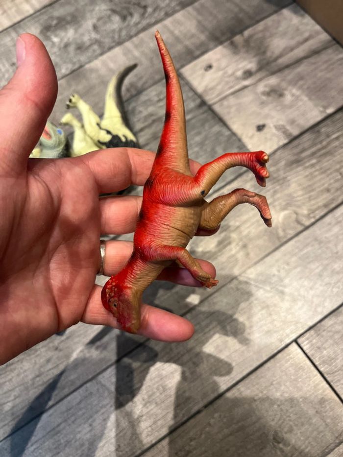 Lot dinosaures - photo numéro 17
