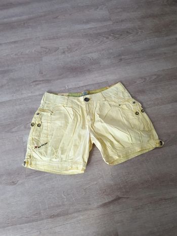 Mini short jaune pâle 38