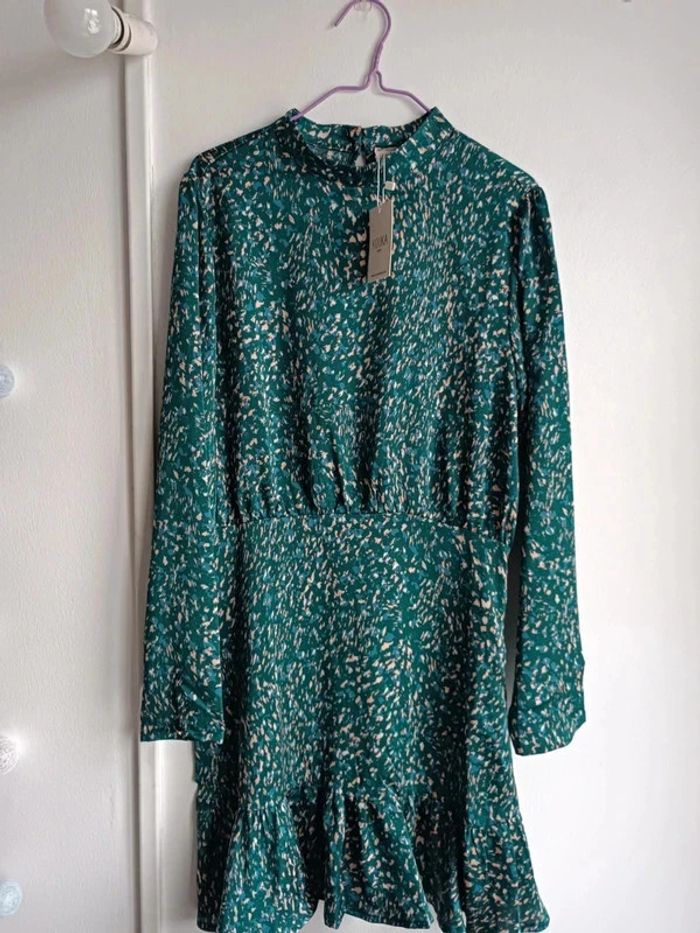 Robe verte à motifs tachetés Kouka Paris Taille L Neuf avec étiquette - photo numéro 3