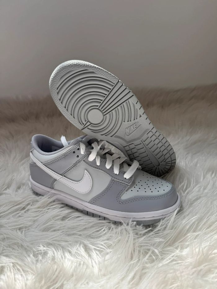Nike Dunk low taille 36 grey - photo numéro 3