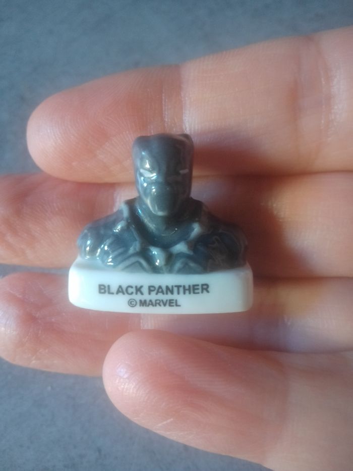 Fève black panther Marvel - photo numéro 3