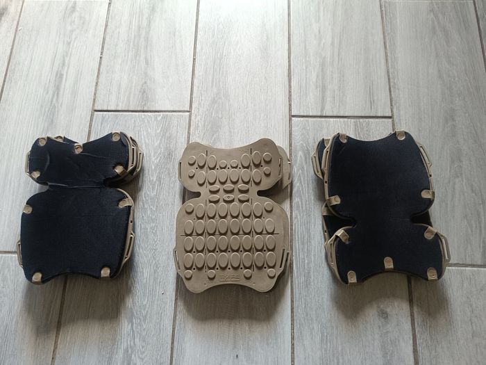 200 genouillères de haute protection. Prix 5€ la paire de - photo numéro 6