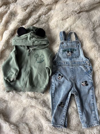 Salopette Mickey mouse avec gilet vert