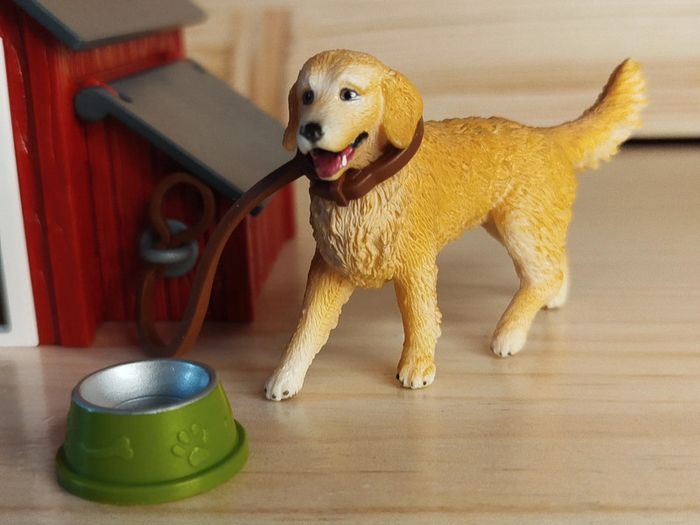 Schleich chien golden retriever et sa niche - photo numéro 2