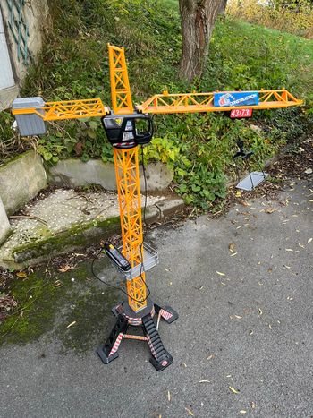 Grand grue télécommandée
