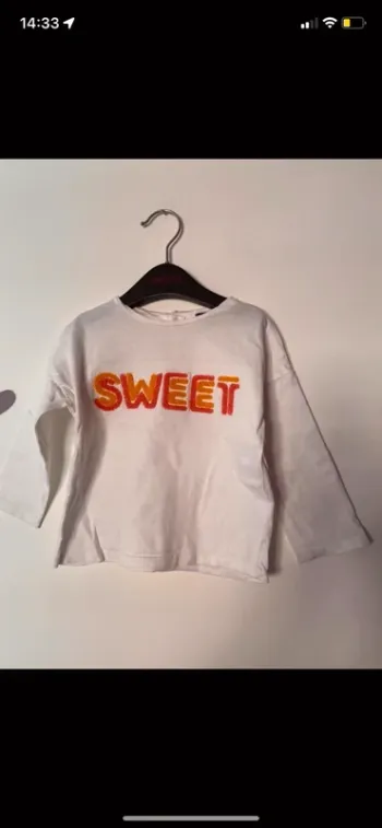 T-shirt manches longues .