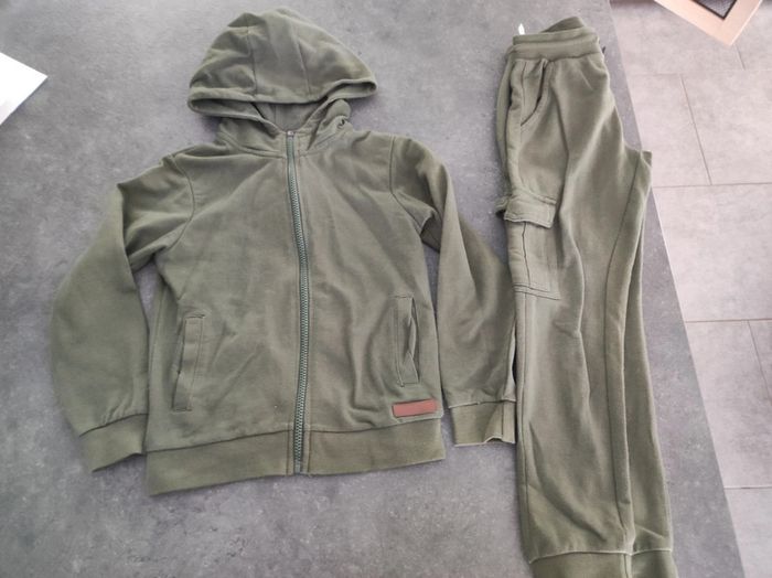 Ensemble jogging 8 ans