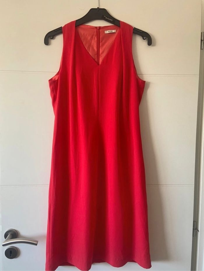 Robe rose foncé taille M