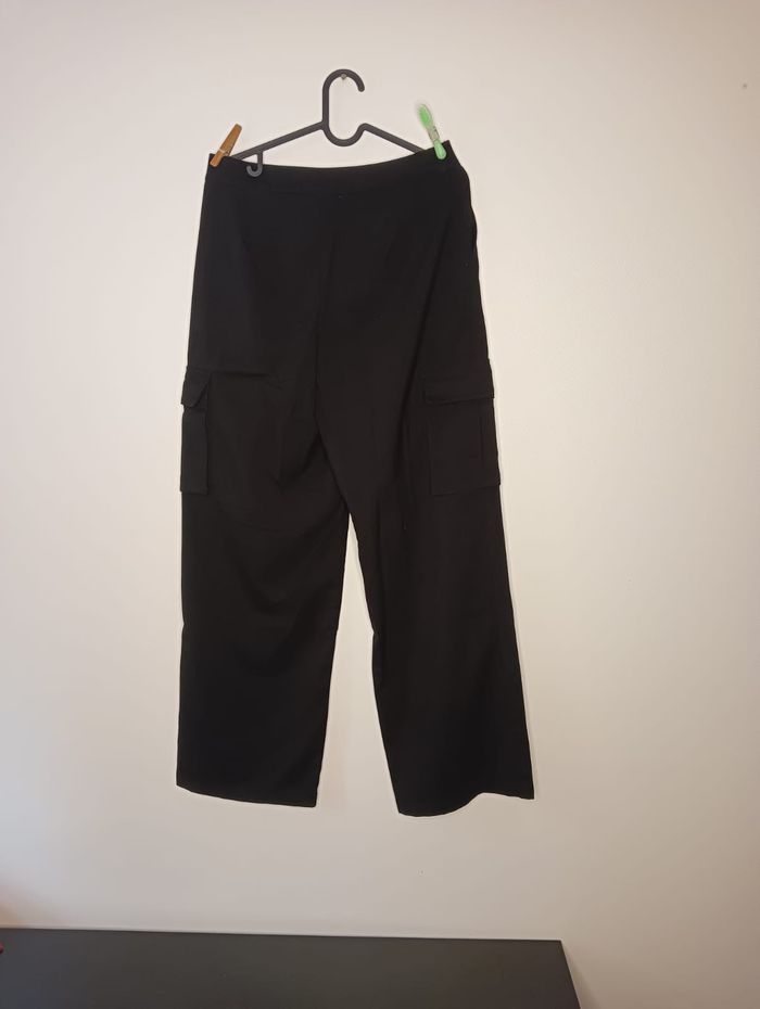 Pantalon noire Jambe large Kiabi T38 - photo numéro 2