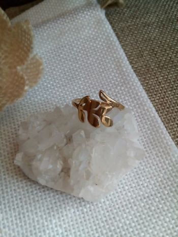 Bague bohème feuille dorée 17 mm
