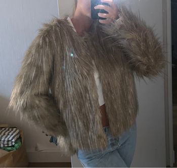 Veste en fausse fourrure