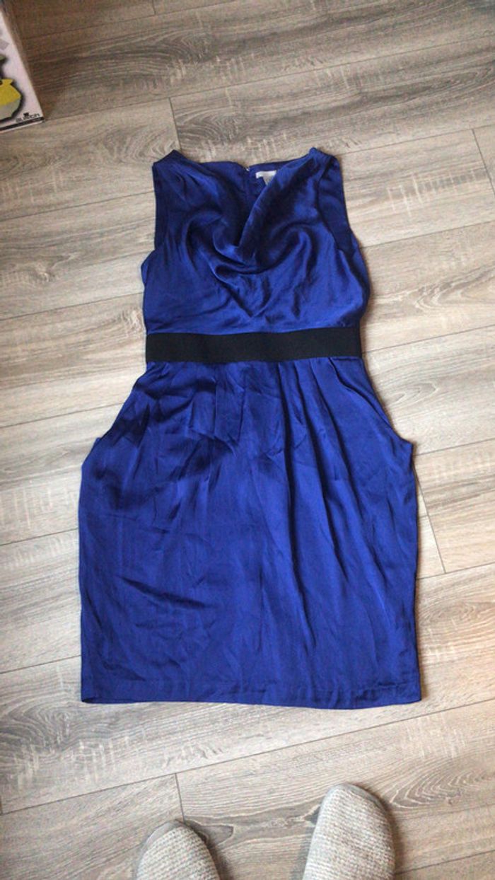 Robe satinée