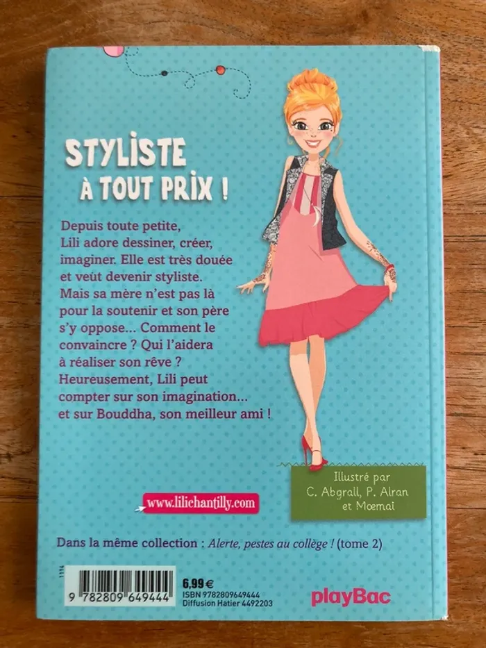 Lili Chantilly - Styliste à tout prix - Claire Ubac - playbac - photo numéro 2