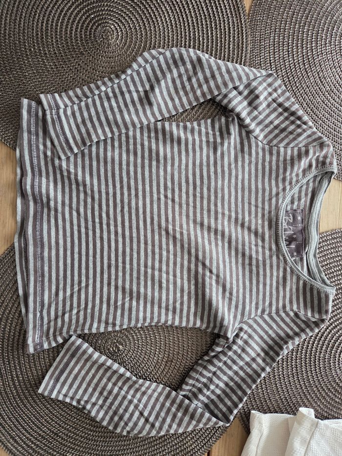 Lot vêtements fille 8ans - photo numéro 4
