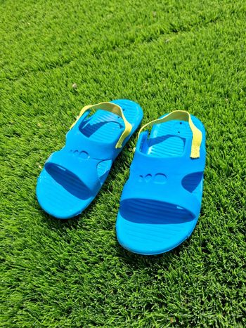 Sandales claquettes tongs plage piscine mer bleu nabaiji taille 27 28