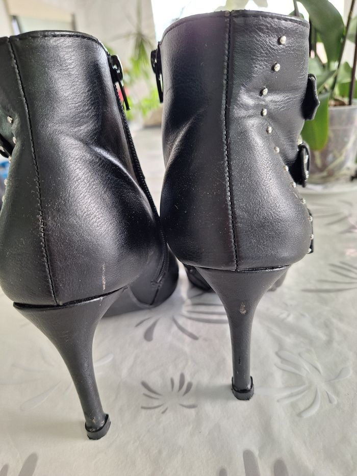 Bottines neuves pointure 40 Grands Boulevards. - photo numéro 5