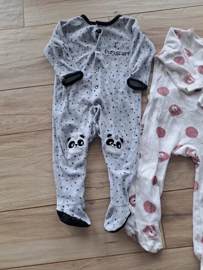 Lot 2 pyjamas 18 mois - photo numéro 3