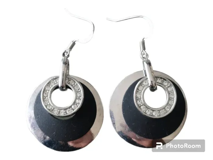Boucle d'oreille rondes strass