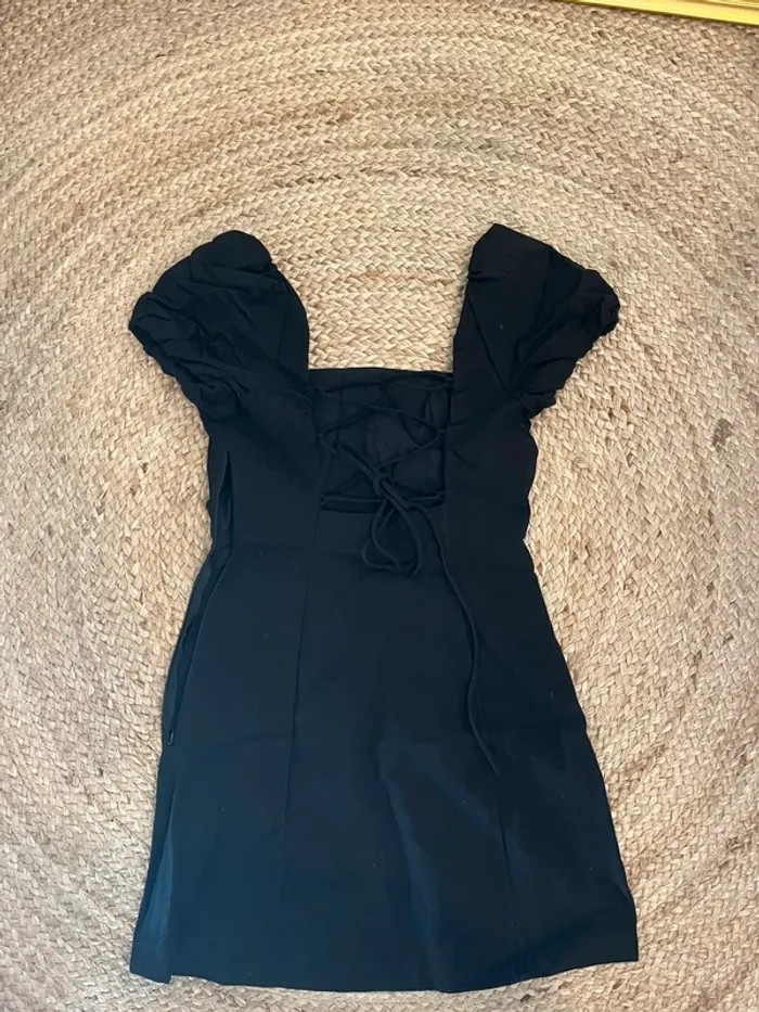 Robe noire dos nu Zara - photo numéro 2