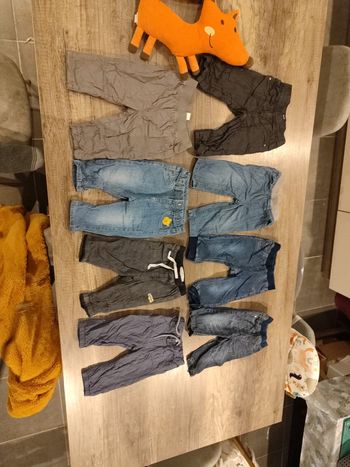 Lot de 8 pantalons bébé 9 mois