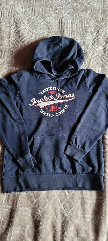 Pull à capuche 