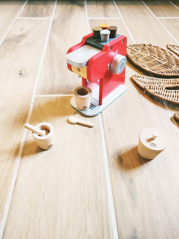 🍵Dinette cafetière expresso et accessoires en bois marque Oxybul