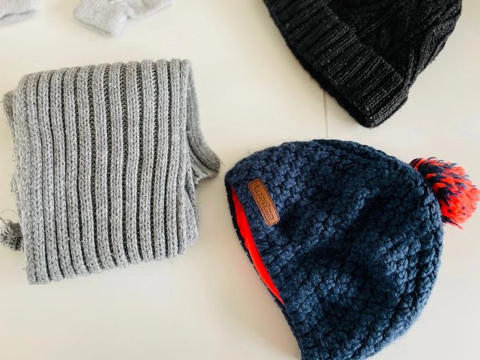 Lot écharpes bonnets - photo numéro 2