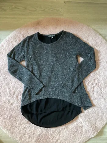 Pull avec fermeture éclaire dans le dos