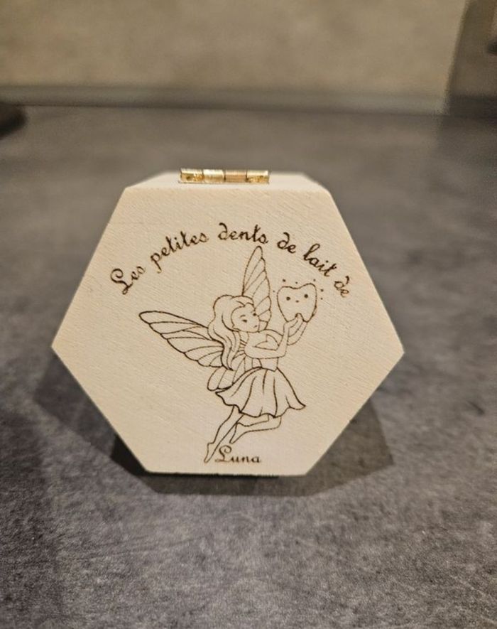 Boîte à dents de lait - photo numéro 2