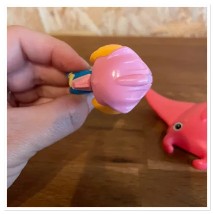 Idée Cadeau 🎁 Figurine Aqua Pups de Stella avec avec sa raie manta de la Pat Patrouille Paw Patrol - photo numéro 8