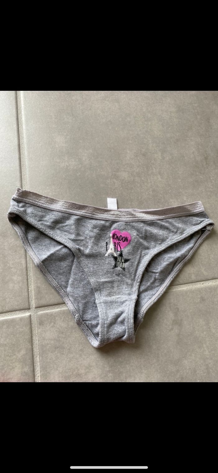 Lot de 3 culottes 4-5 ans - photo numéro 2