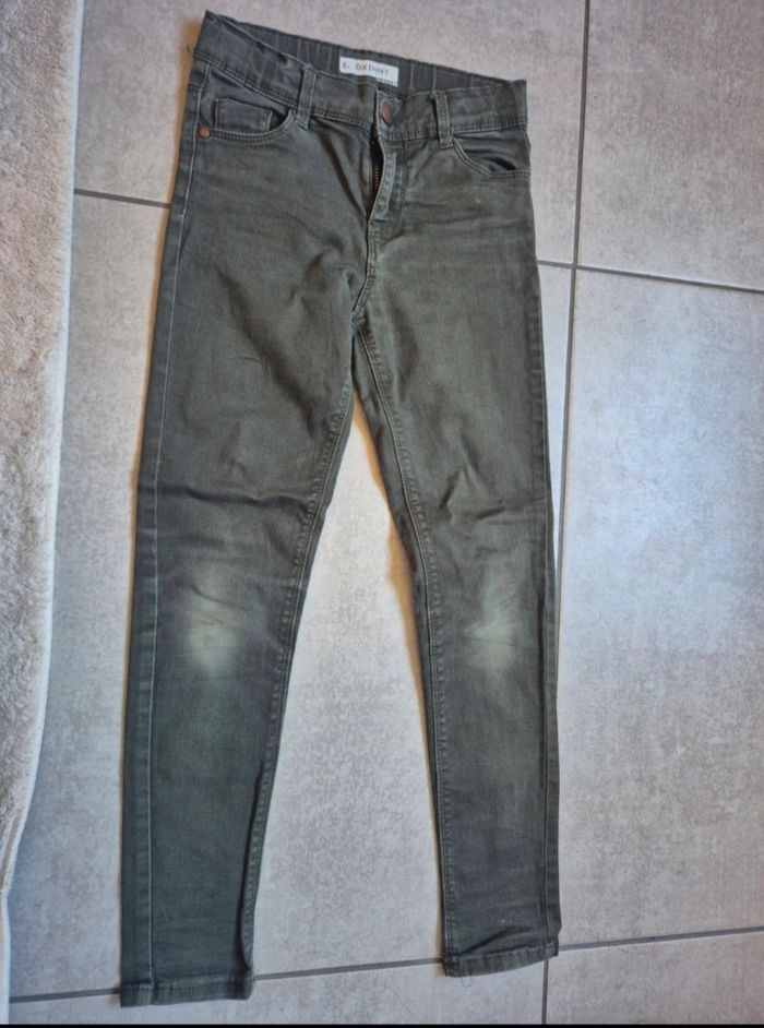 LOT 8 JEANS - photo numéro 7