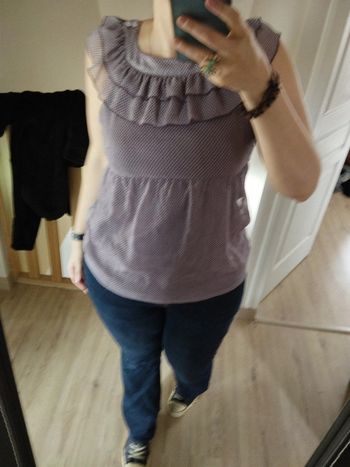 Top sans manches avec froufrous original Etam taille 42