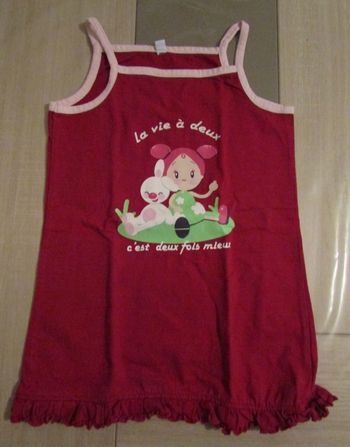 Lot robe + t-shirt 24 mois