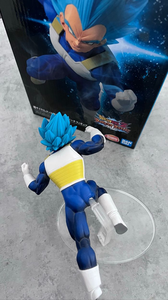Figurine Dragon Ball Z Vegeta Blue Super Saiyan - photo numéro 4