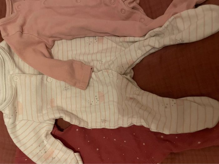 Pyjamas naissance - photo numéro 3