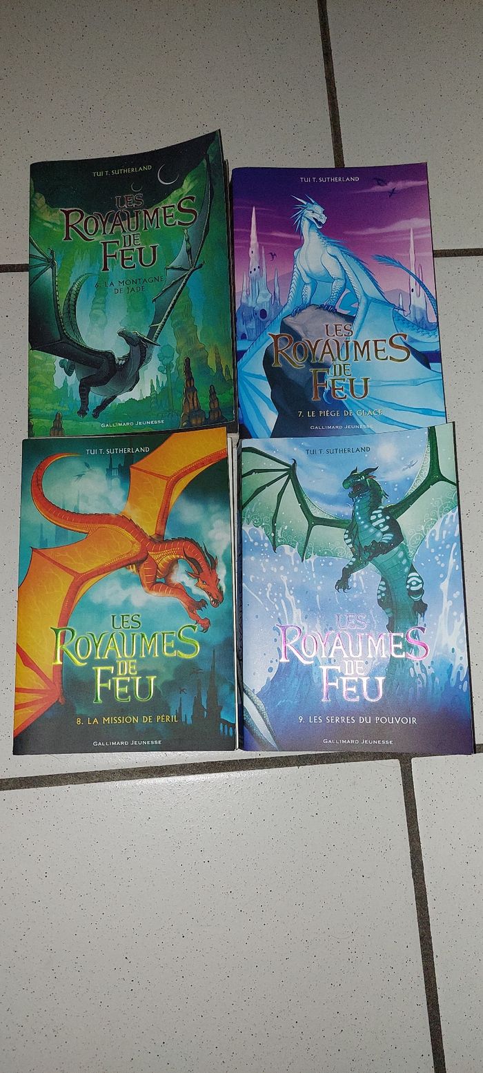 Lot de 4 livres Les royaumes de feu tomes 2-3-4-5