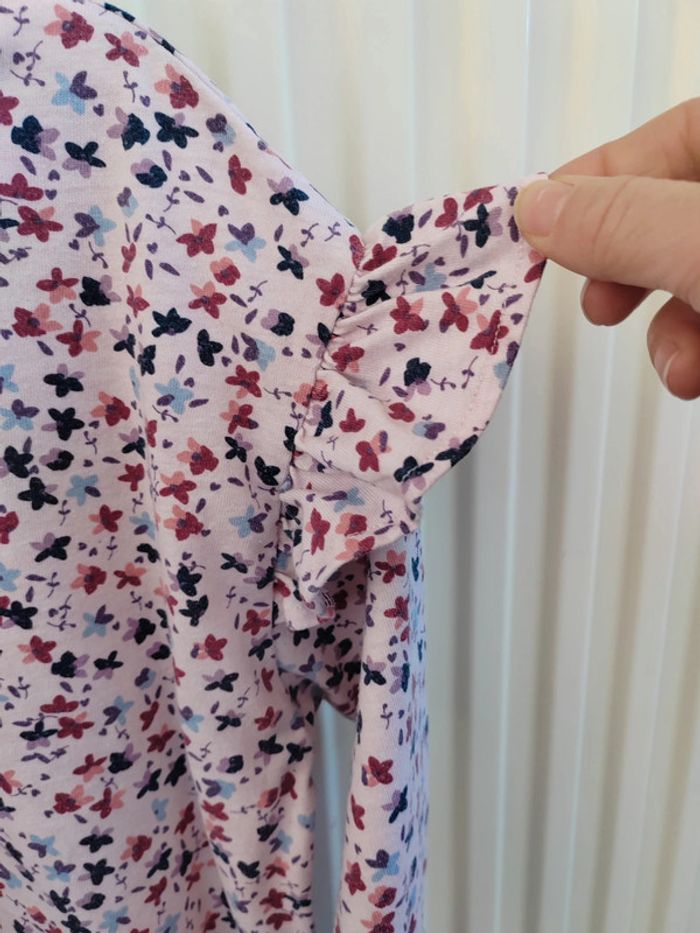 🩷Blouse rose fleurie 12 ans - photo numéro 2