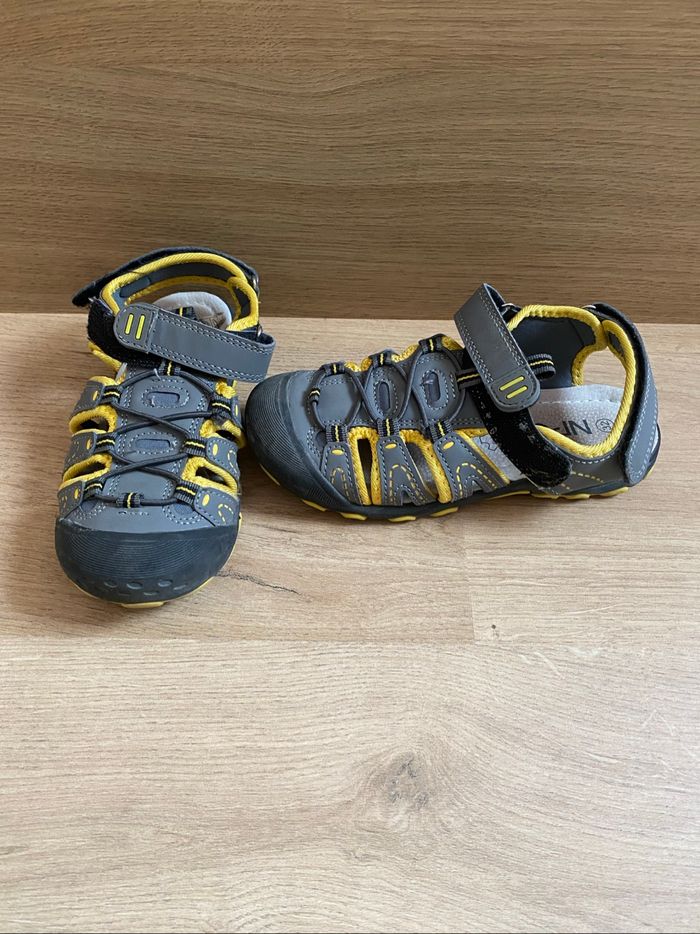 Sandales de marche 32