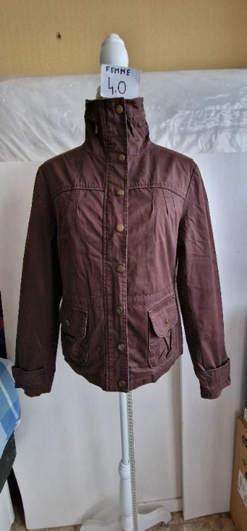 Veste, marron, en très très bon état, en coton, longueur 57cm, largeur d'épaule 42cm