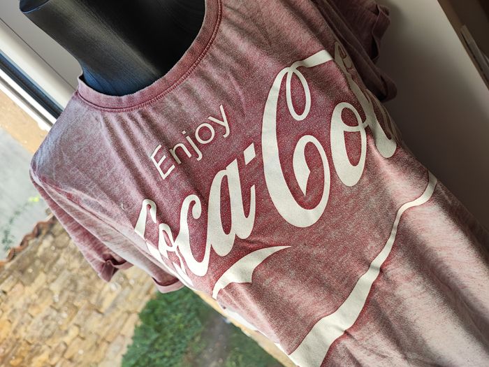 17 –T-shirt Coca-Cola vintage – Pour un look 100% rétro cool ! 🥤 - photo numéro 3