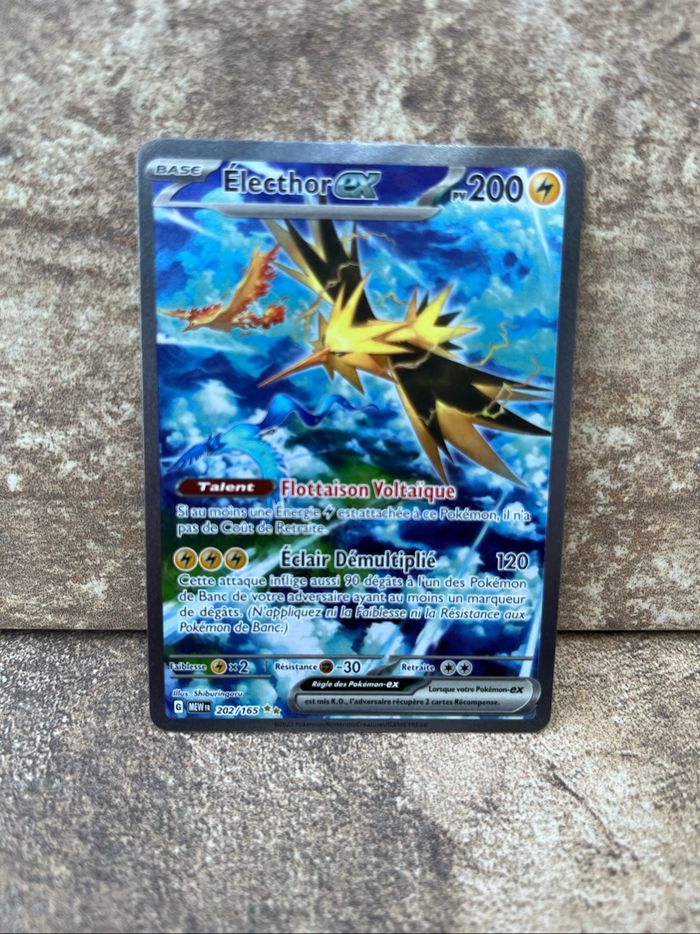 Carte Pokémon electhor mew 202 - photo numéro 2