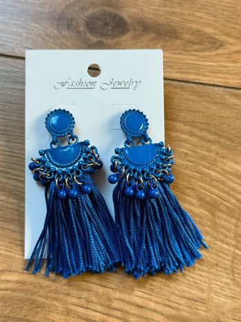 Boucle d’oreille bleu