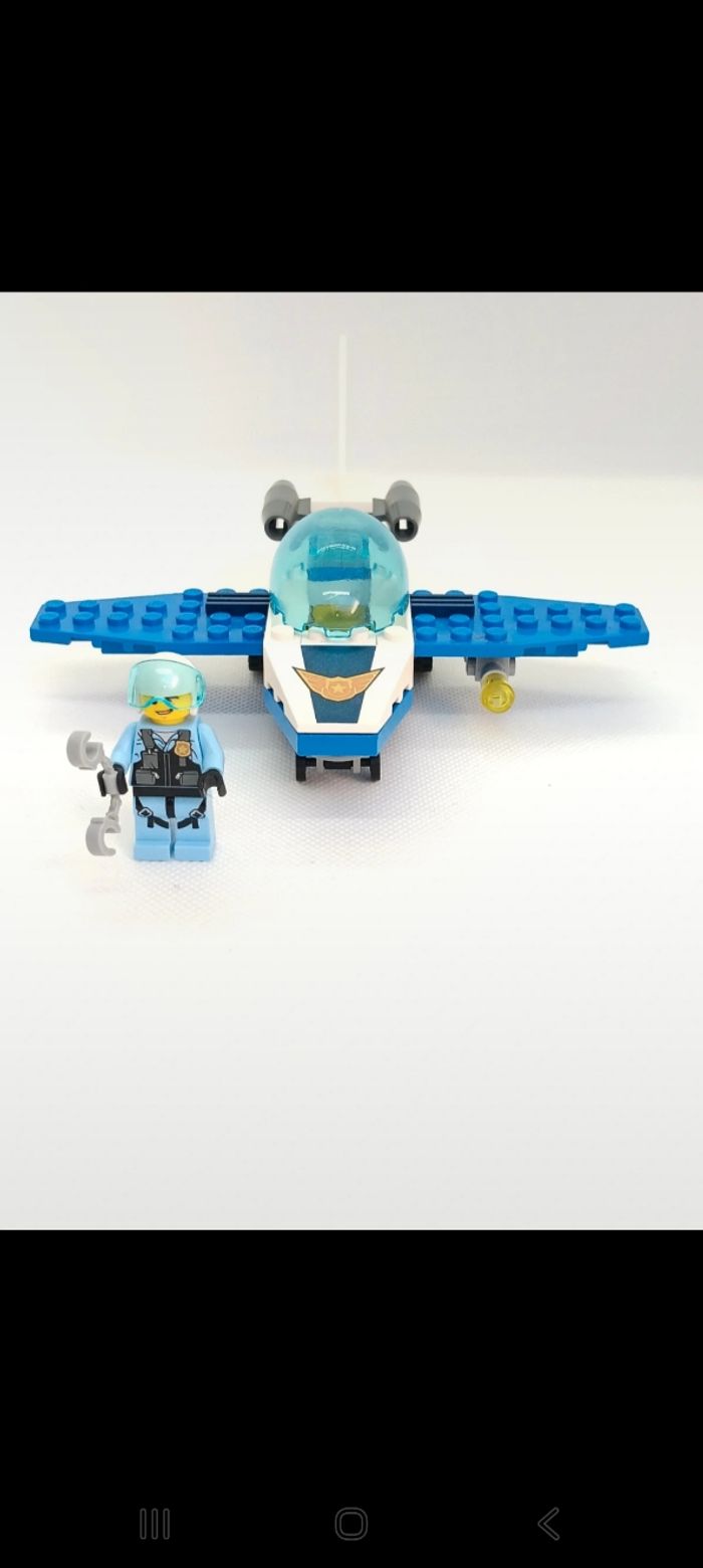 Figurine LEGO City 60206 Le jet de patrouille de la police 
Complet - photo numéro 6