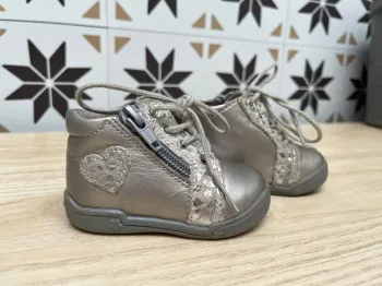 Chaussures État neuf fille Argenté 17